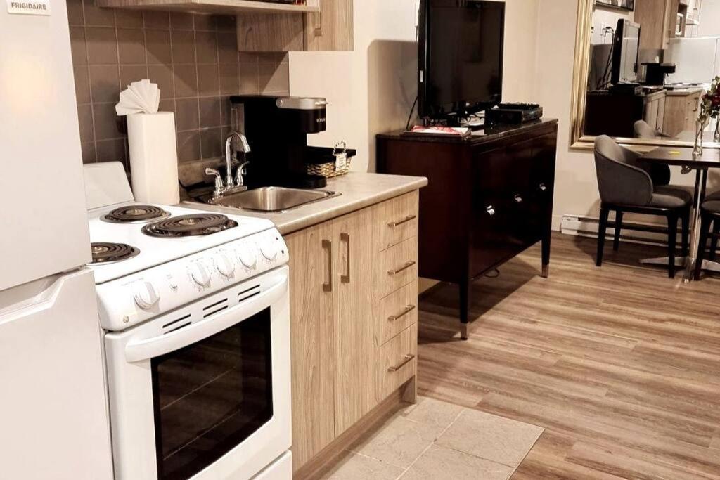 Cozy Spacious 1-Bdr Studio #8. Free Parking Gatineau Exteriör bild